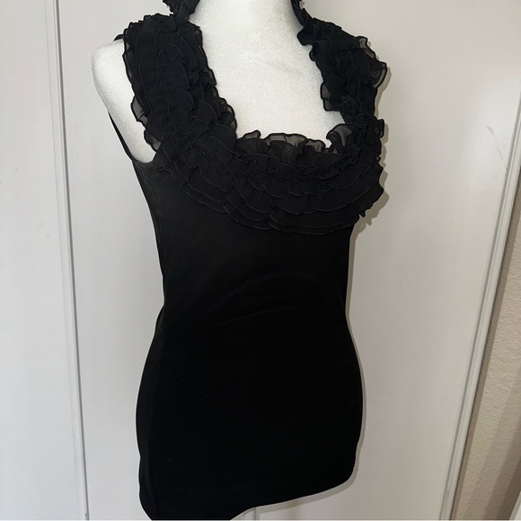 White House a black Market black top with ruffled layers size XS - Picture 1 of 5
